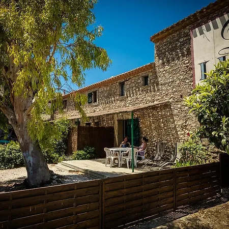 Les Fenals Holiday home